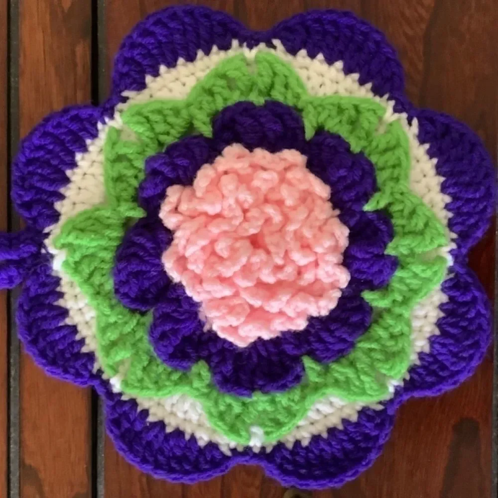 HAND MADE CROCHET POT HOLDER FLORAL DESIGN